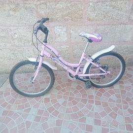 BICICLETTA BAMBINA 5 - 7 anni.
