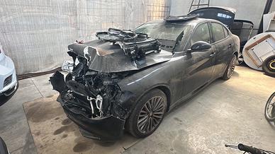 Alfa Romeo Giulia 2.0 Turbo 200 CV AT8