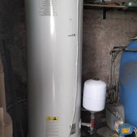 Ariston 220 l