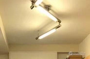 Lampadario a neon orientabile con ali laterali reg