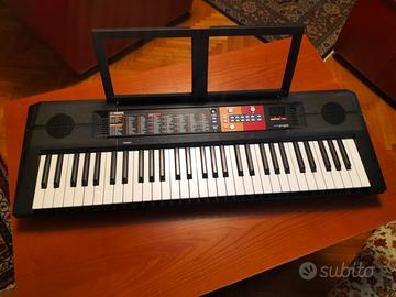 tastiera YAMAHA PSR-F51 con scatola
