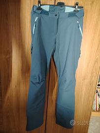 Pantaloni trekking donna Quechua