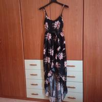 Vestito lungo con coda