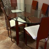 Tavolo Cattelan in cristallo e sedie mod. Lara