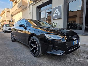 Audi A4 Avant 30 TDI/136 CV S tronic Business+Cerc