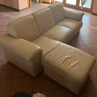 Divano in pelle con penisola