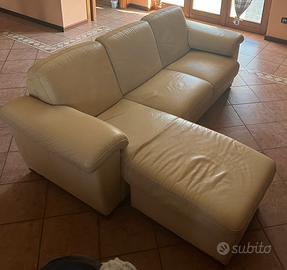 Divano in pelle con penisola