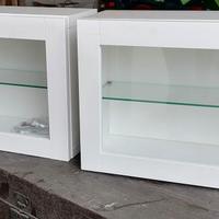 Mobile sospeso, vetrinetta, credenza