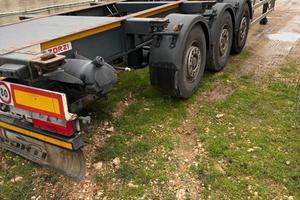 SEMIRIMORCHIO PORTACONTAINER