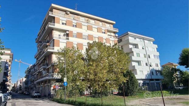 3 LOCALI A SAN BENEDETTO DEL TRONTO