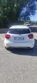 MERCEDES CLASSE A 180d Sport Activity Edition