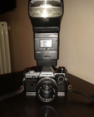 MACCHINA FOTOGRAFICA OLYMPUS OM10