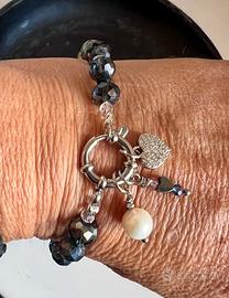 Bracciale con perline e pendente