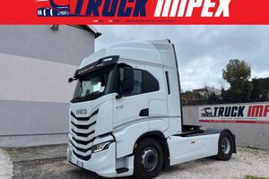 Iveco S-Way 480 in ADR, km 398.000 con retarder e 