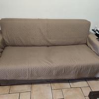 Divano letto 3 posti.