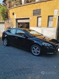 Volvo V40 2.0 Diesel – 2017 - Euro 6