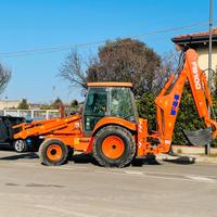 P51 Terna Hitachi FB100 con telescopico e mordente