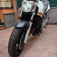 Suzuki Gsr 600