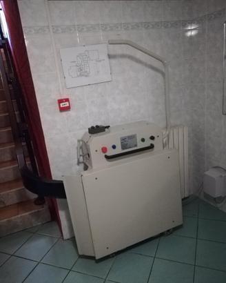 Montascale carrozzine Piattaforma elevatrice
