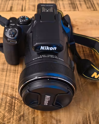 Nikon P1100 praticamente nuova, super prezzo