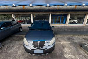 LANCIA Y ORO 1.2 DEL 2008