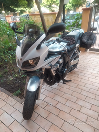 Yamaha Fazer 600