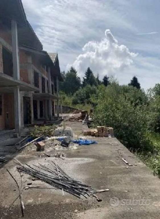 Immobile in asta di 5460 m² a Grone - Altro