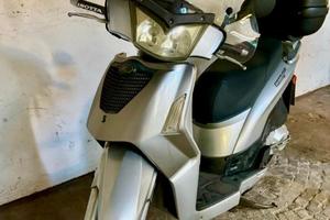 People S 200 revisionato novembre 2024