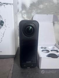 Insta360 X5 Completa con Accessori Premium