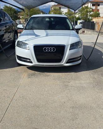 AUDI A3 PERFETTA, CINGHIA E FRIZIONE NUOVE