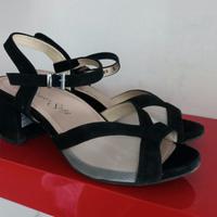 Sandali tacco Loren numero 40, nero beige camoscio