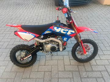 YCF PIT BIKE START F125 LiMiTED