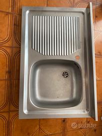 lavello in acciaio inox