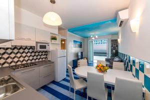 Frontemare/nuovo/2 camere/2 bagni/garage/piscina