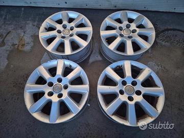 Cerchi In Lega Da 16" Per Toyota Avensis 2005