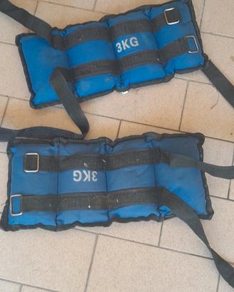 2 pesi per le caviglie da 3kg l'uno