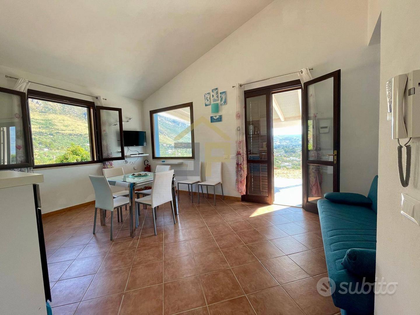 Casa – Castellammare del Golfo, Case Di Girolamo - Altro