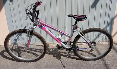 Bicicletta MTB 26" donna