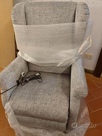 Poltrona alzapersona Gilbey's