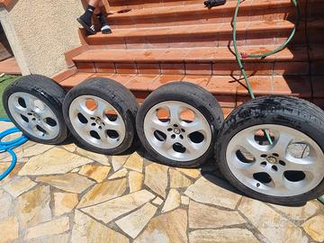 4 cerchi in lega orig. alfa  da 17"+ 2 gomme usate