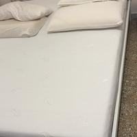 Letto matrimoniale ikea