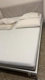 Letto matrimoniale ikea