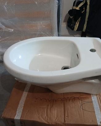 Bidet sospeso