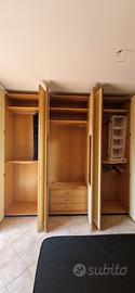 mobile in legno per abbigliamento camera da letto