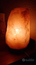 Lampada di sale rosa dell'Himalaya nuova