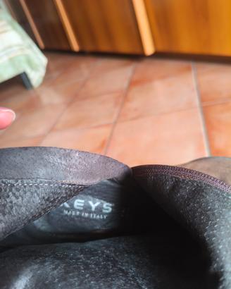 Stivali camoscio marroni