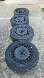 n° 4 GOMME INVERNALI con CERCHI in ACCIAIO NERO