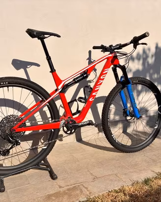 Canyon Lux CF 8