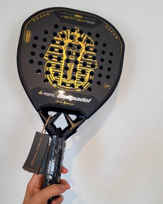 Racchetta da padel nera Bullpadel Newgiza P2 nuova