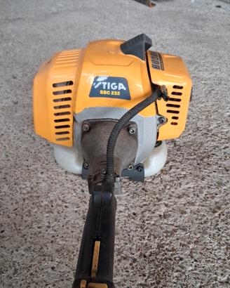 Decespugliatore a miscela 